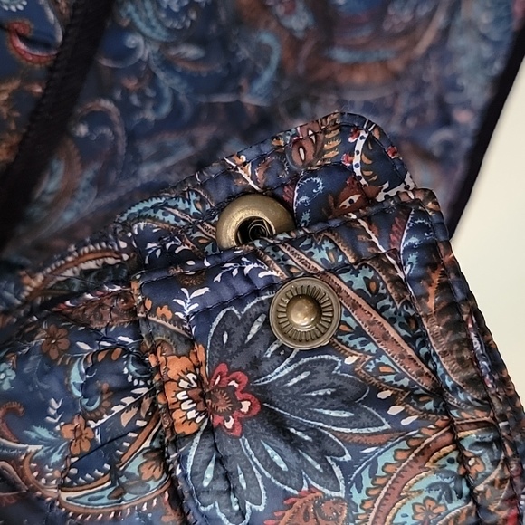 Talbots quilted jacket.  Navy paisley.  Size XS.  Gorgeous! - Picture 6 of 8